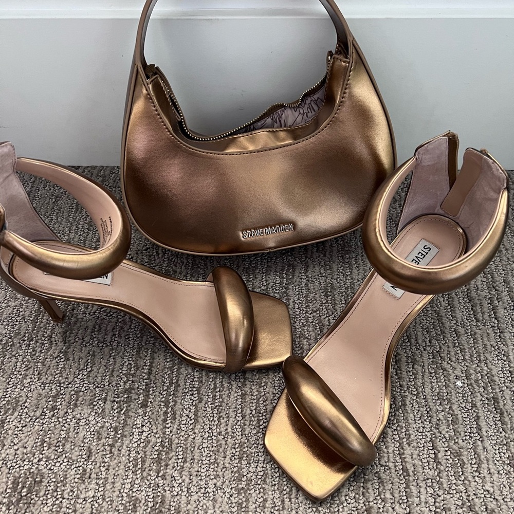 Steve Madden Gold Heels Glamorous Style